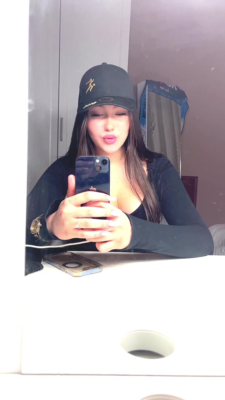 @Nicole faiella