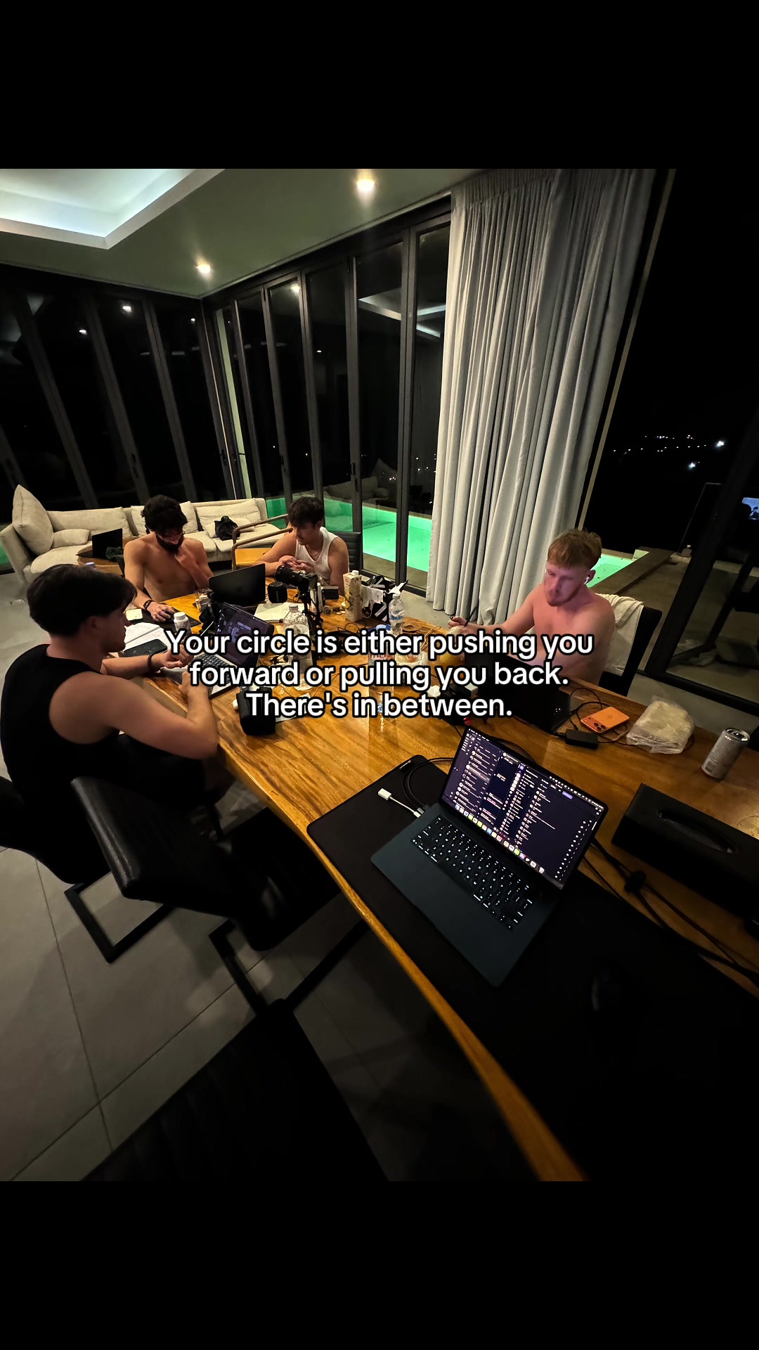 @Wozy