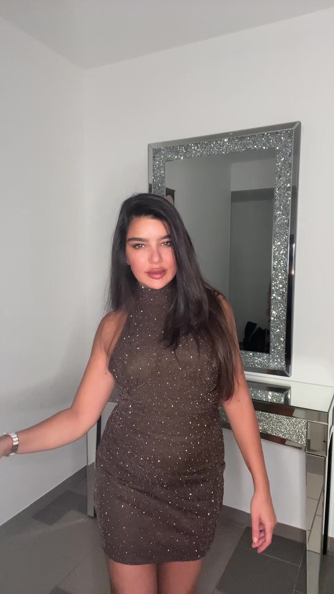 @Bella