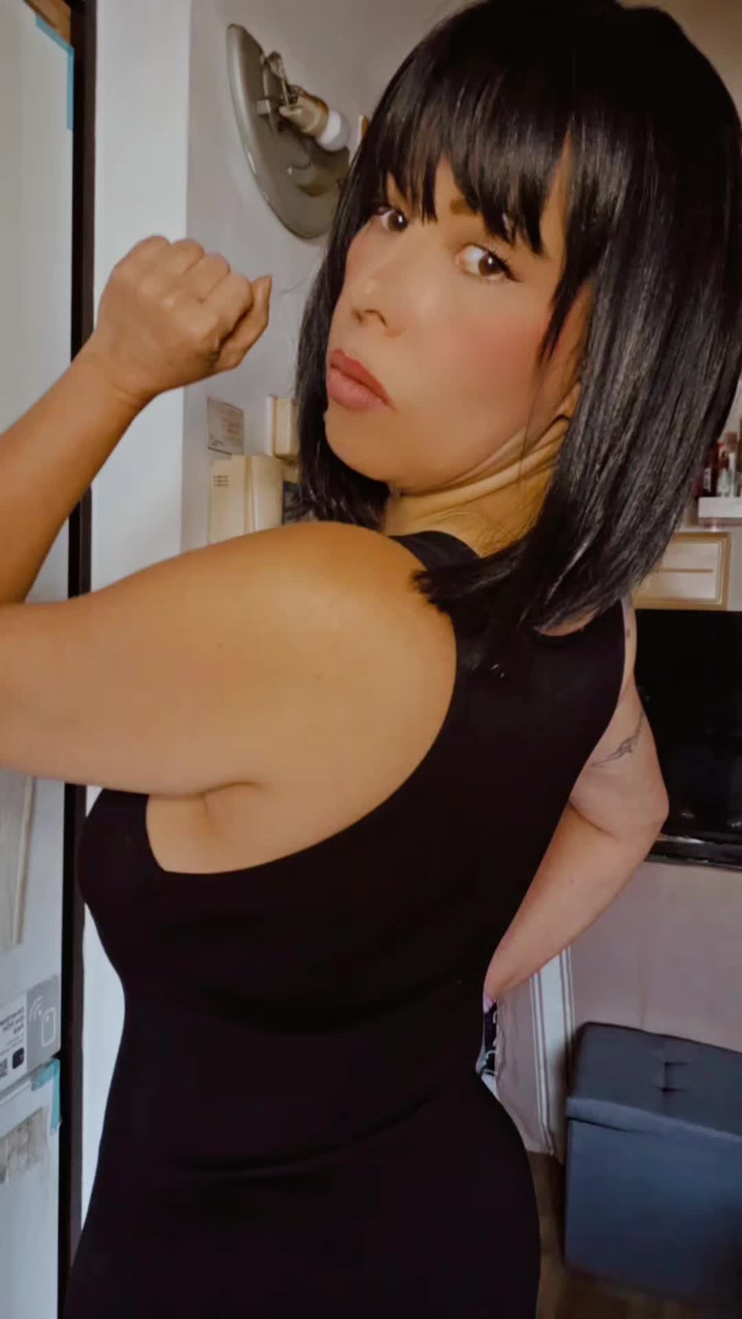 @Sariluu