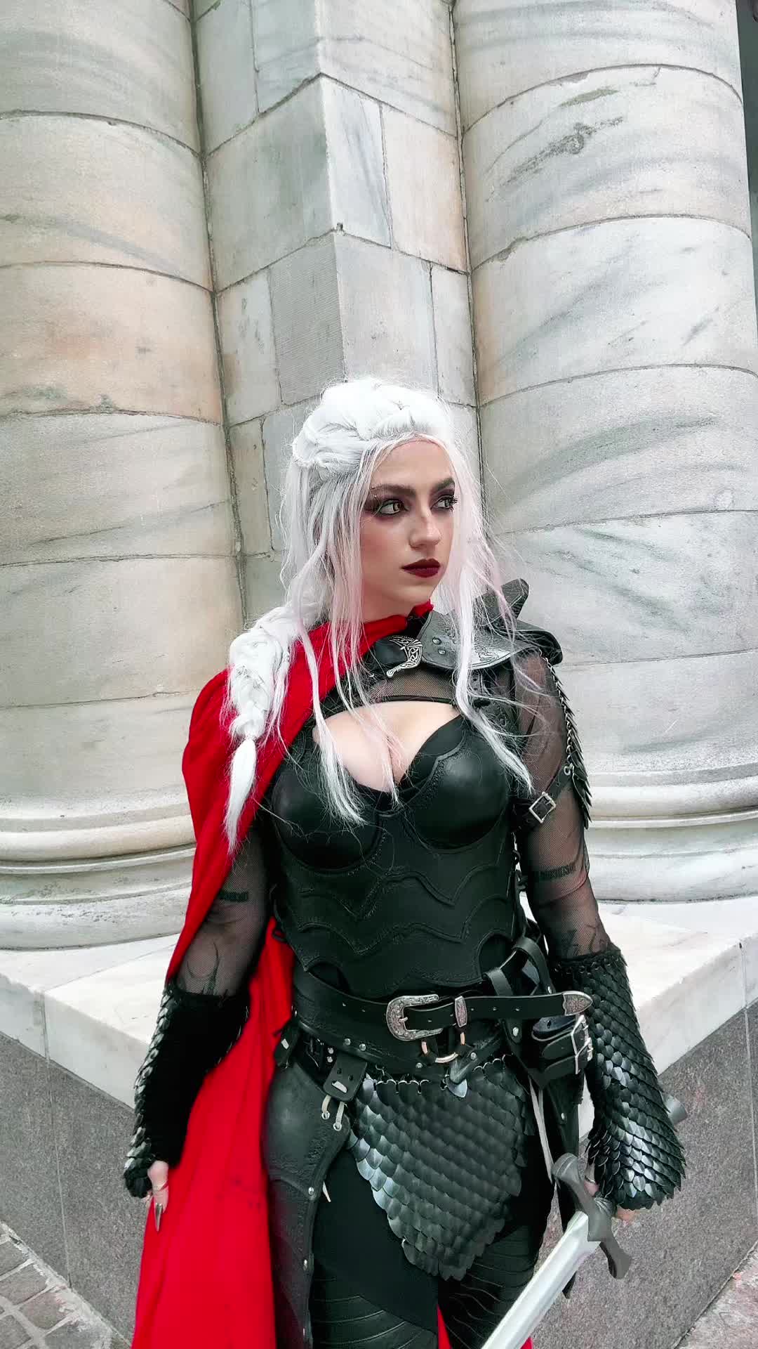 @callie.cosmic -> IG & YT