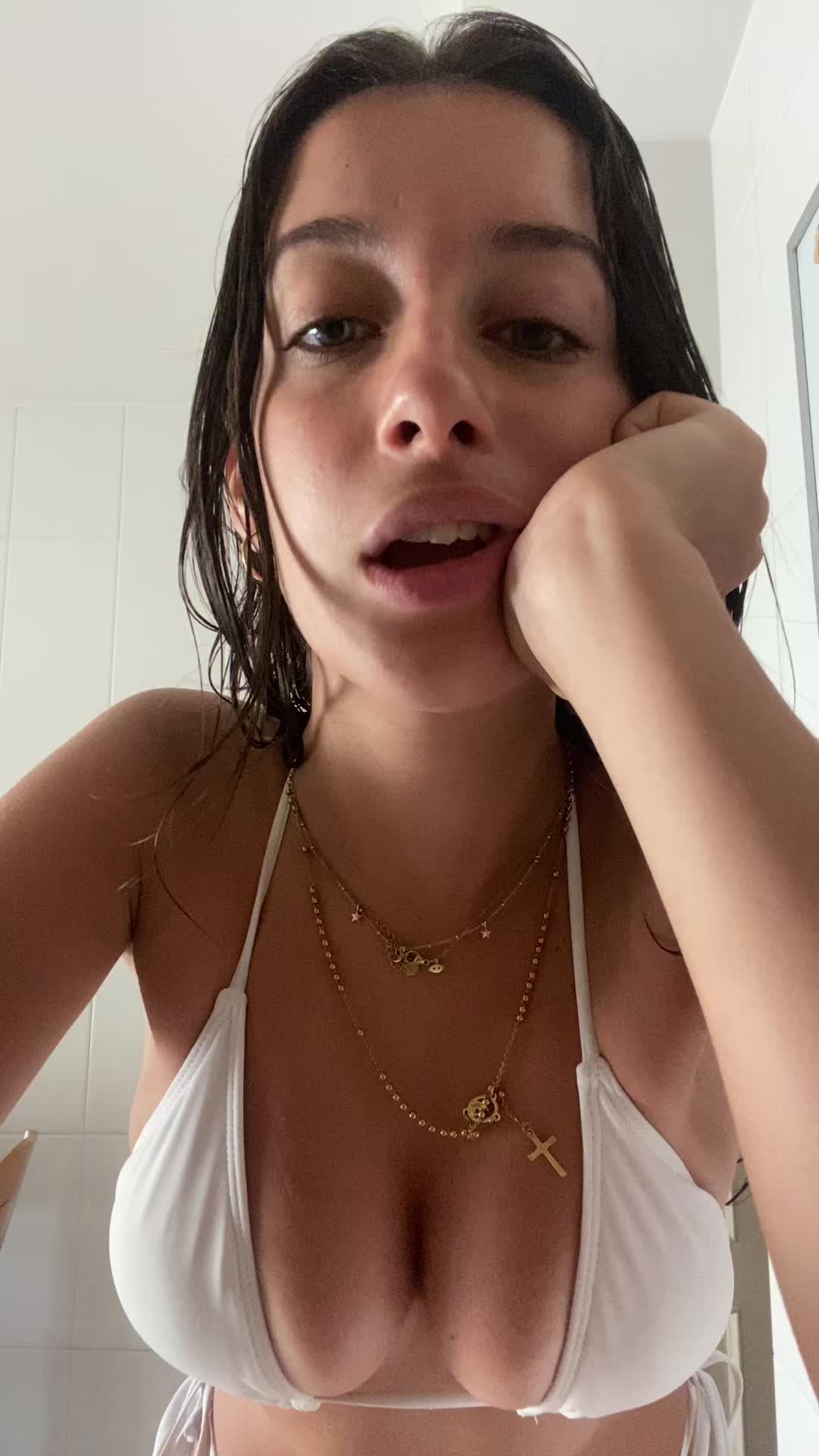@Inés