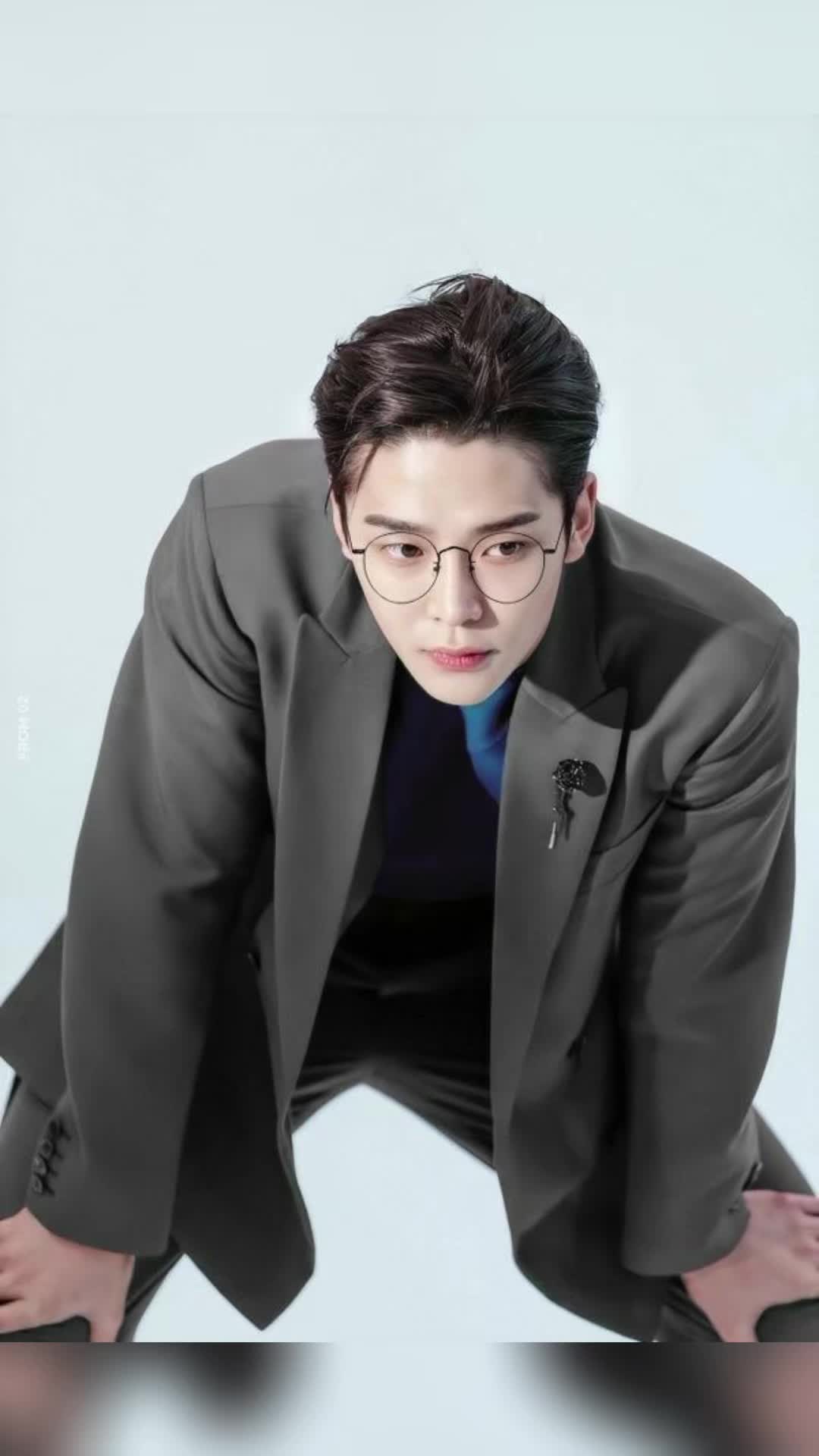@Italian_Rowoon_fan