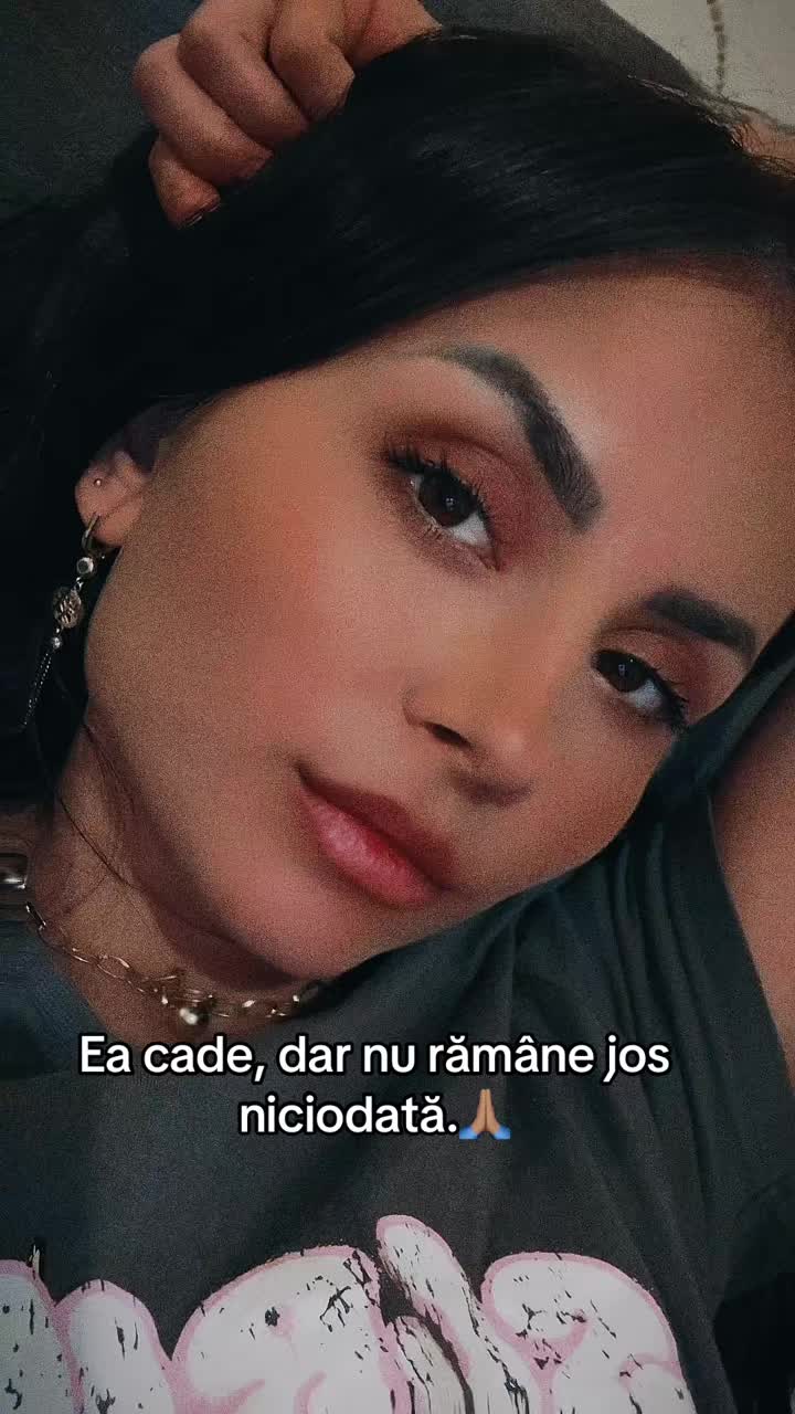@Emilia🖤