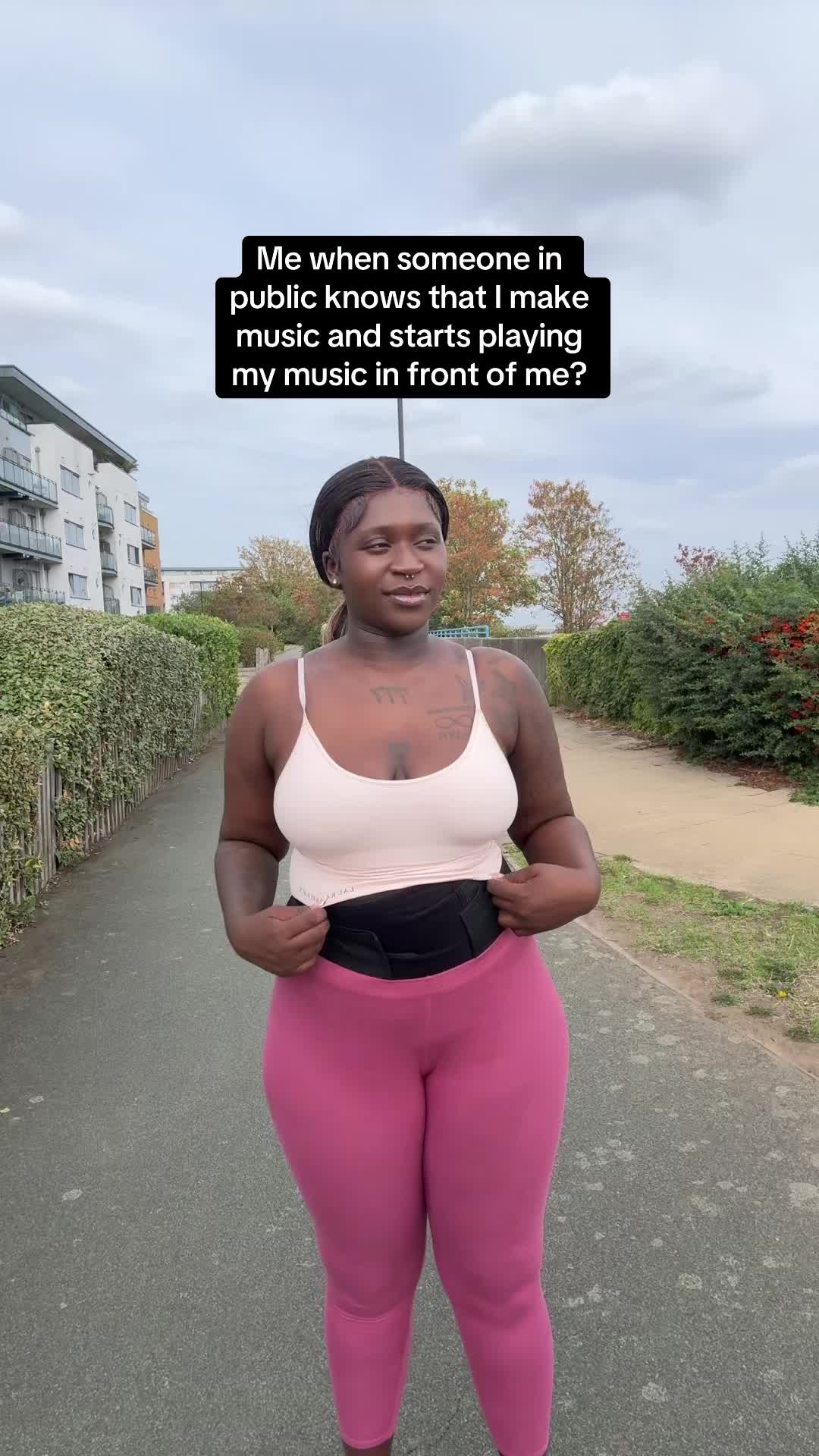 @IAMREIGNDOLLL