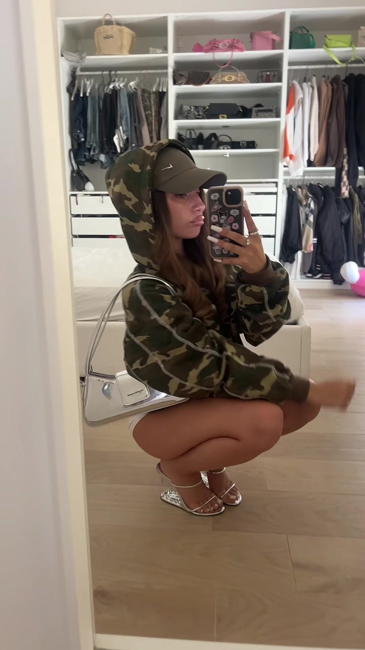 @ariii
