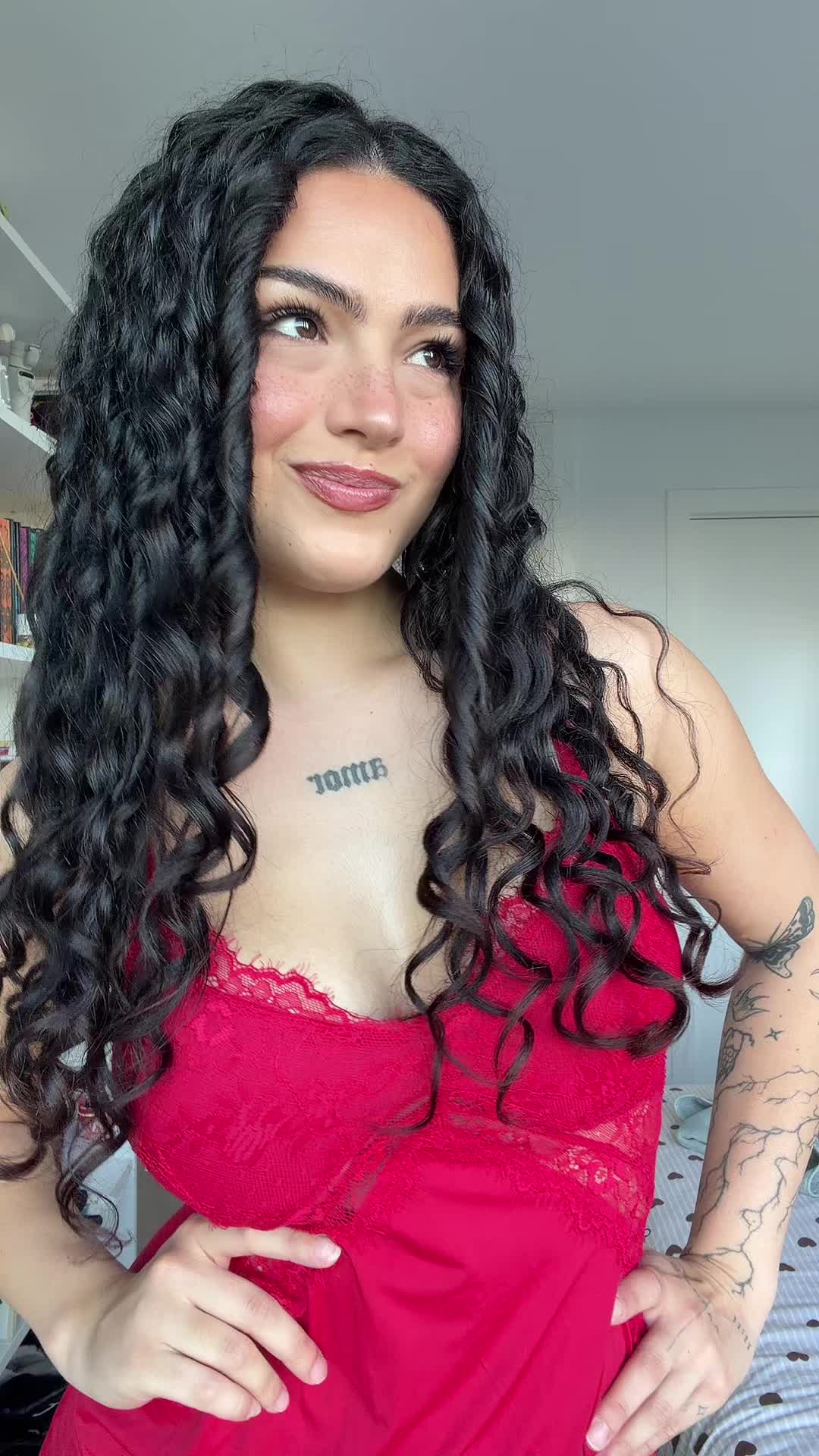 @Elenaalexis17