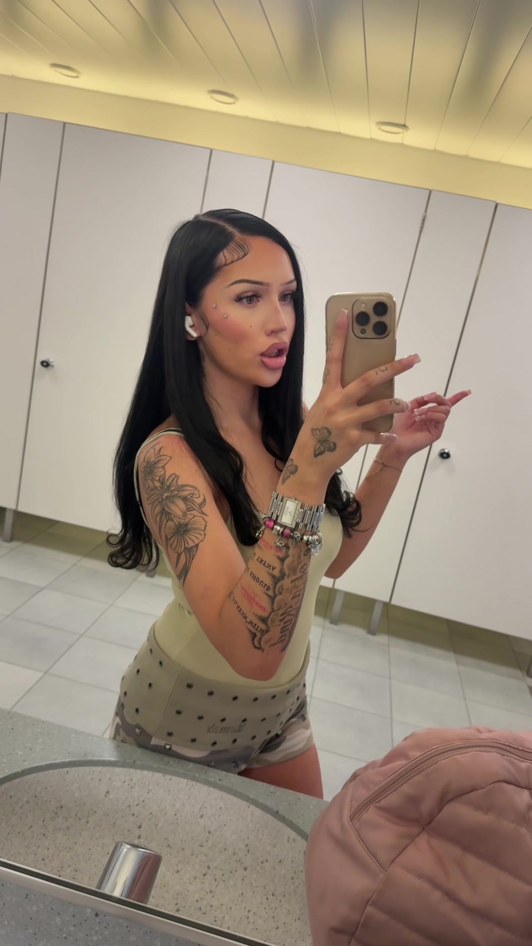 @Mandy ᥫ᭡