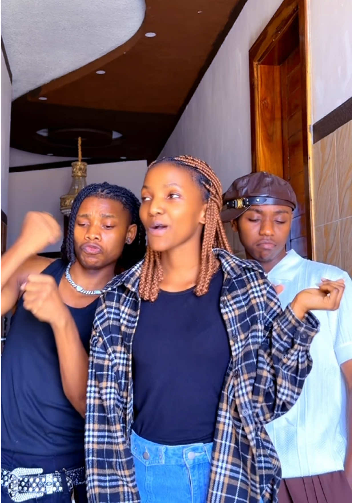 @kusslove_tz🇹🇿