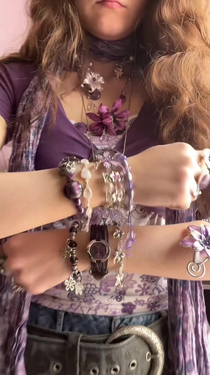 @&deg;❀⋆𝑵𝒂𝒏𝒂 𝒈𝒊𝒓𝒍𝒚.ೃ࿔*:･