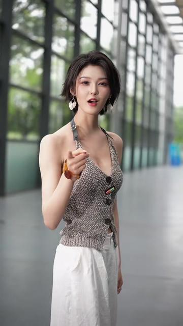 @Cccooo9