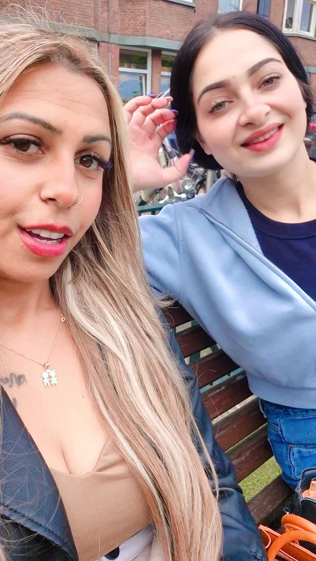 @Ani❤️