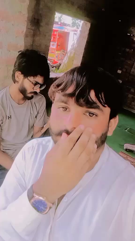 @Warisbhatti 333😡