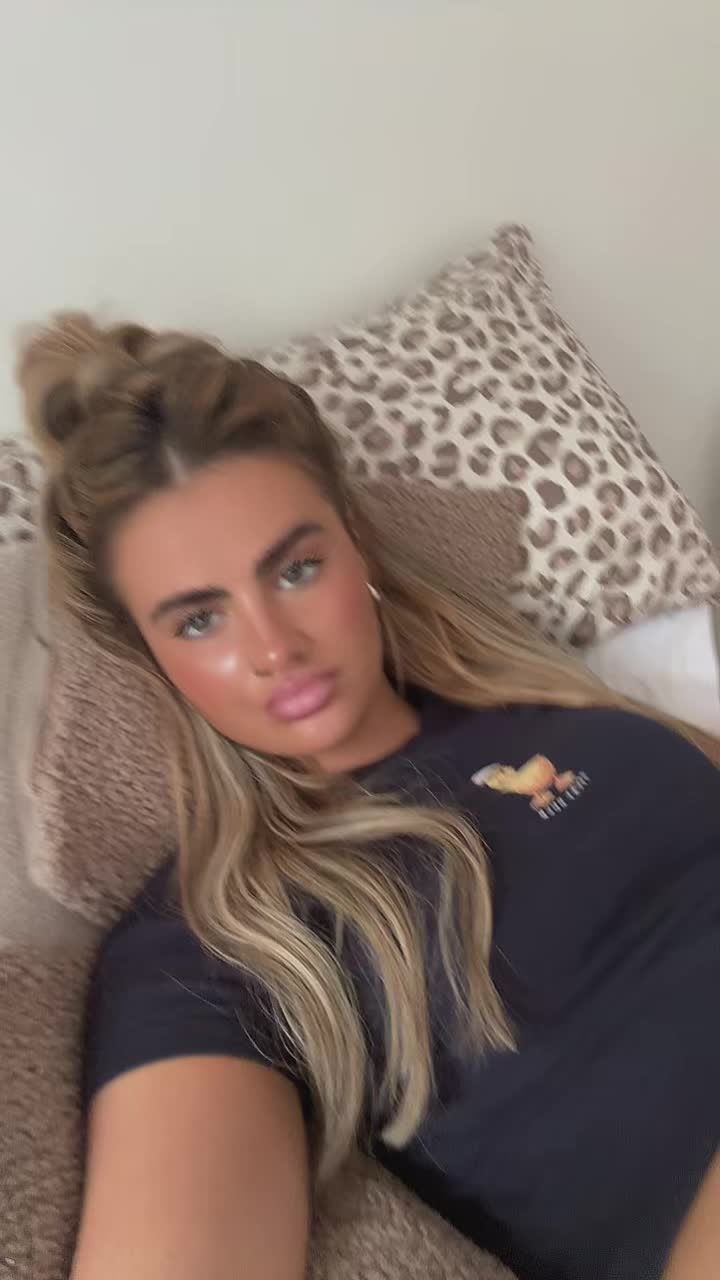 @Ellie mai