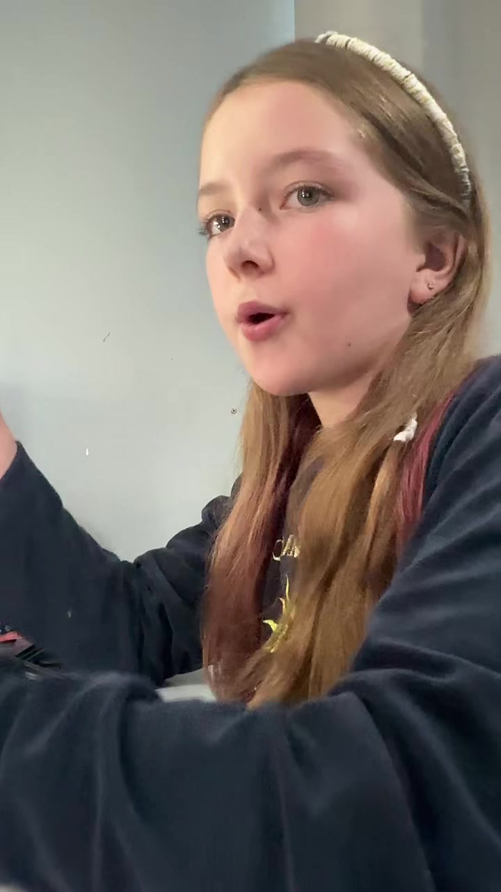 @tulisaleaigh18