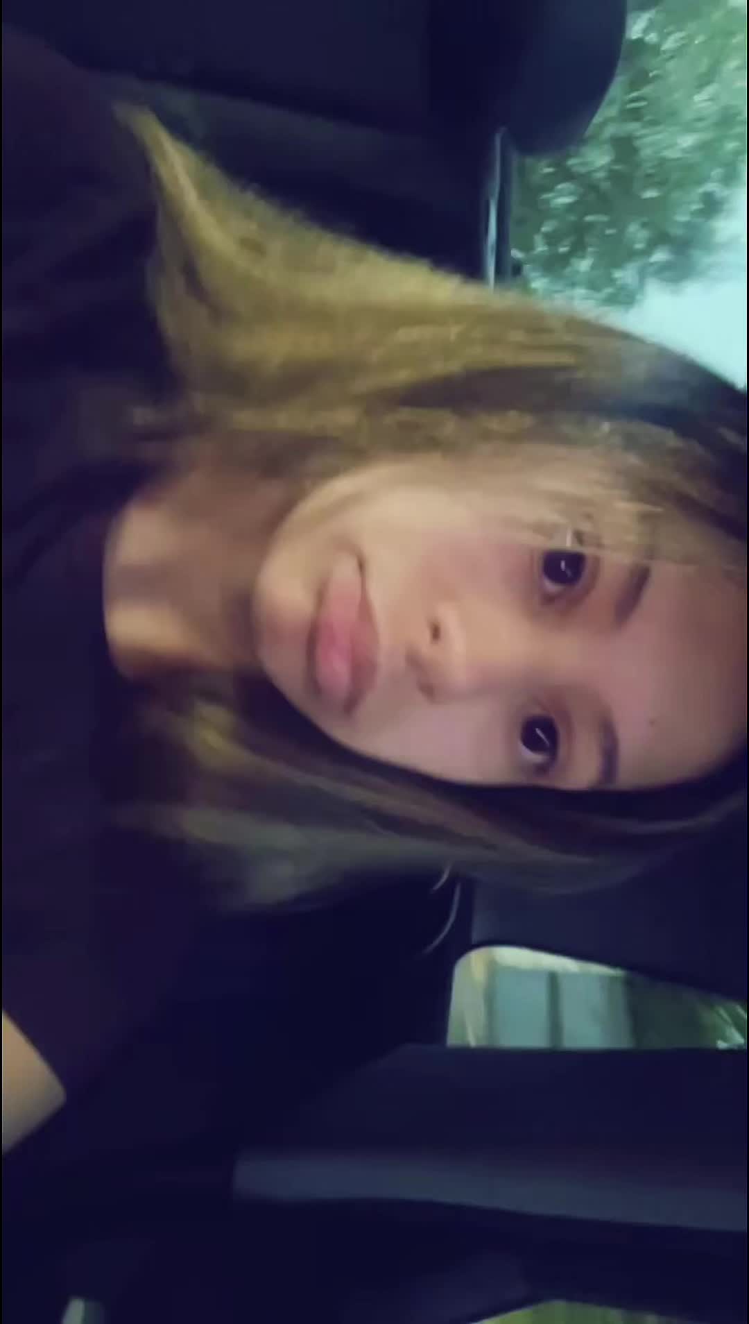 @𝑪𝑨𝑴🪭