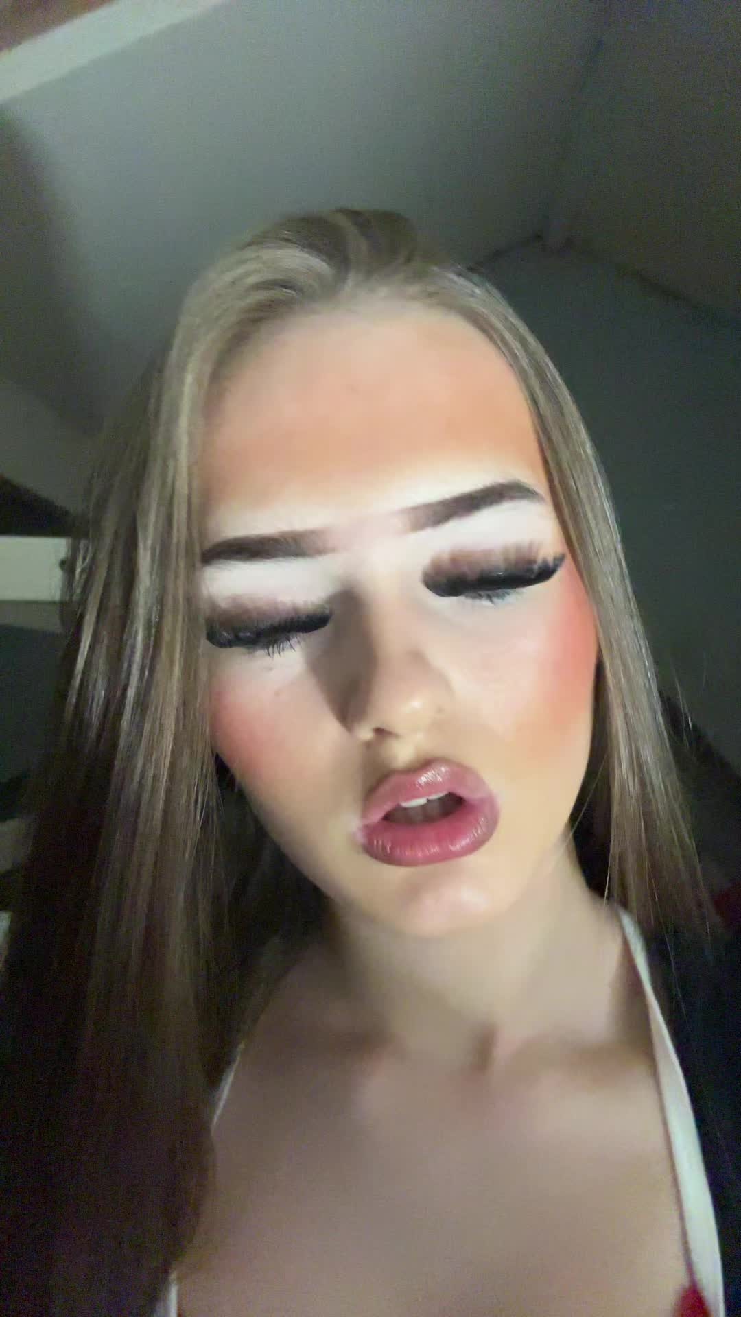 @𝐿𝑜𝓁𝒶-𝑀𝒶𝒾🐻🤎✨