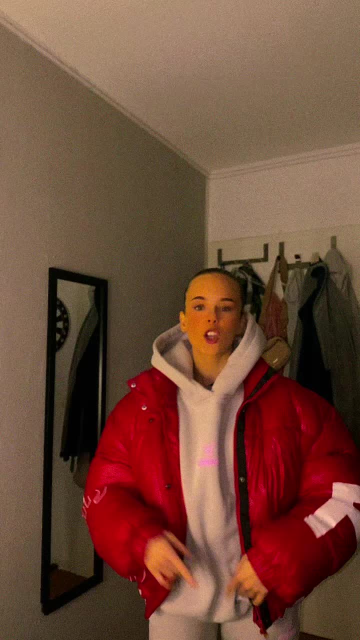 @scarlett_queen030