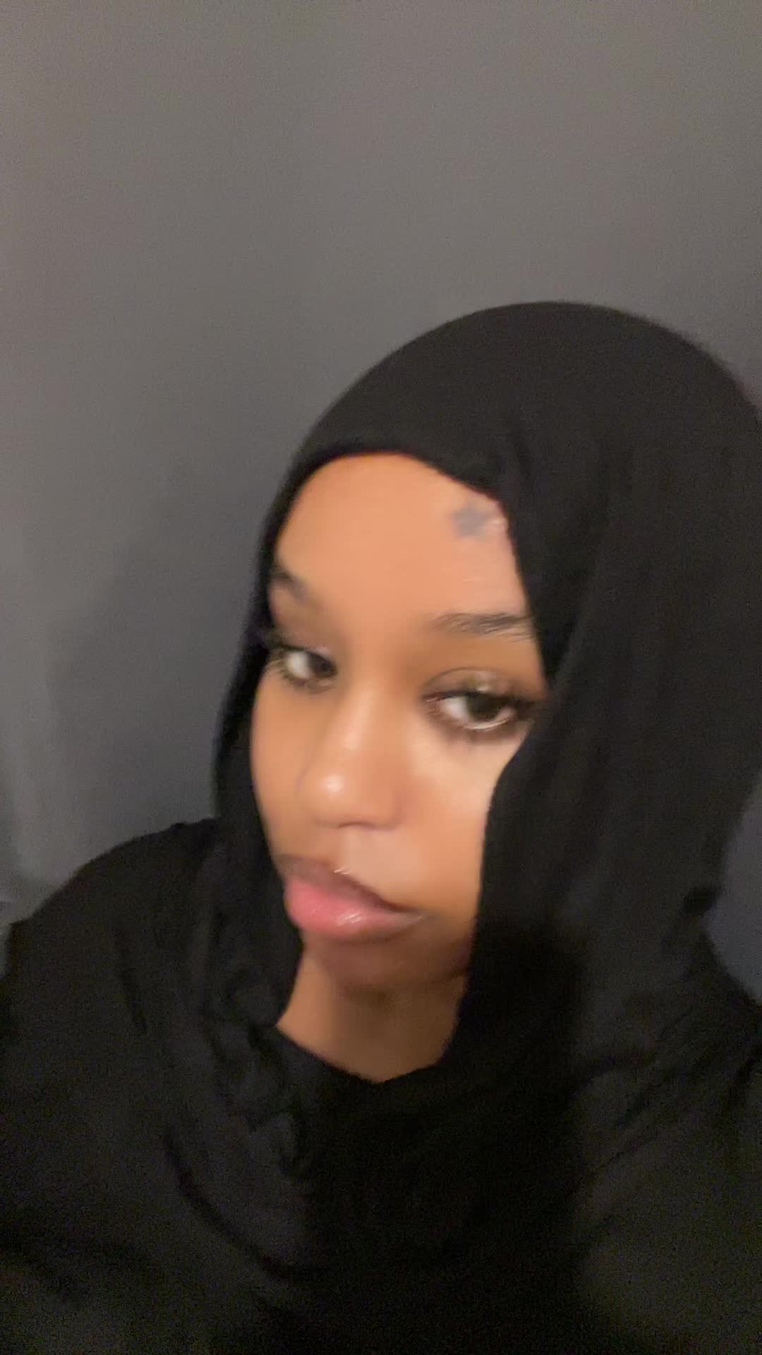 @Ri