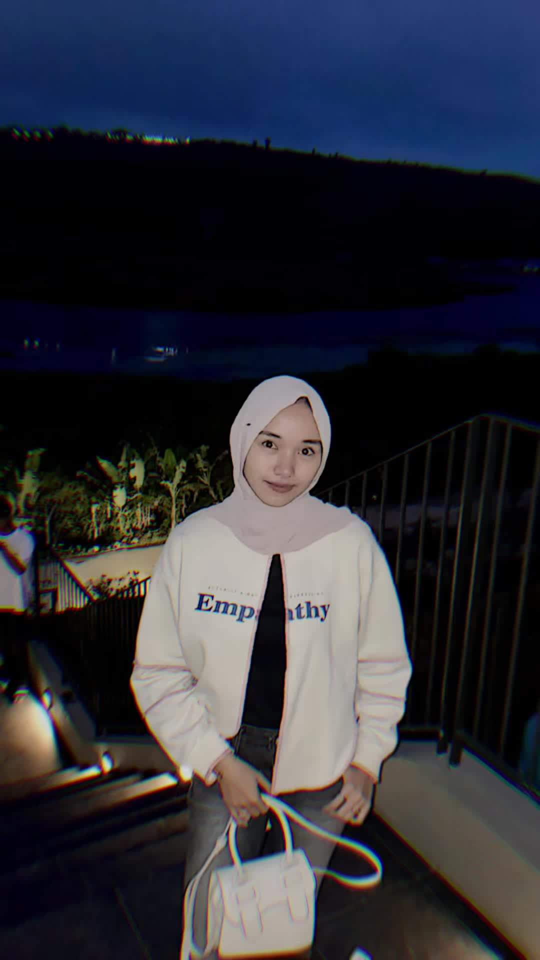 @Dindaaa
