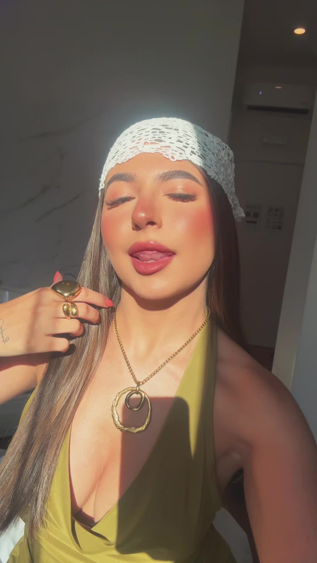 @T