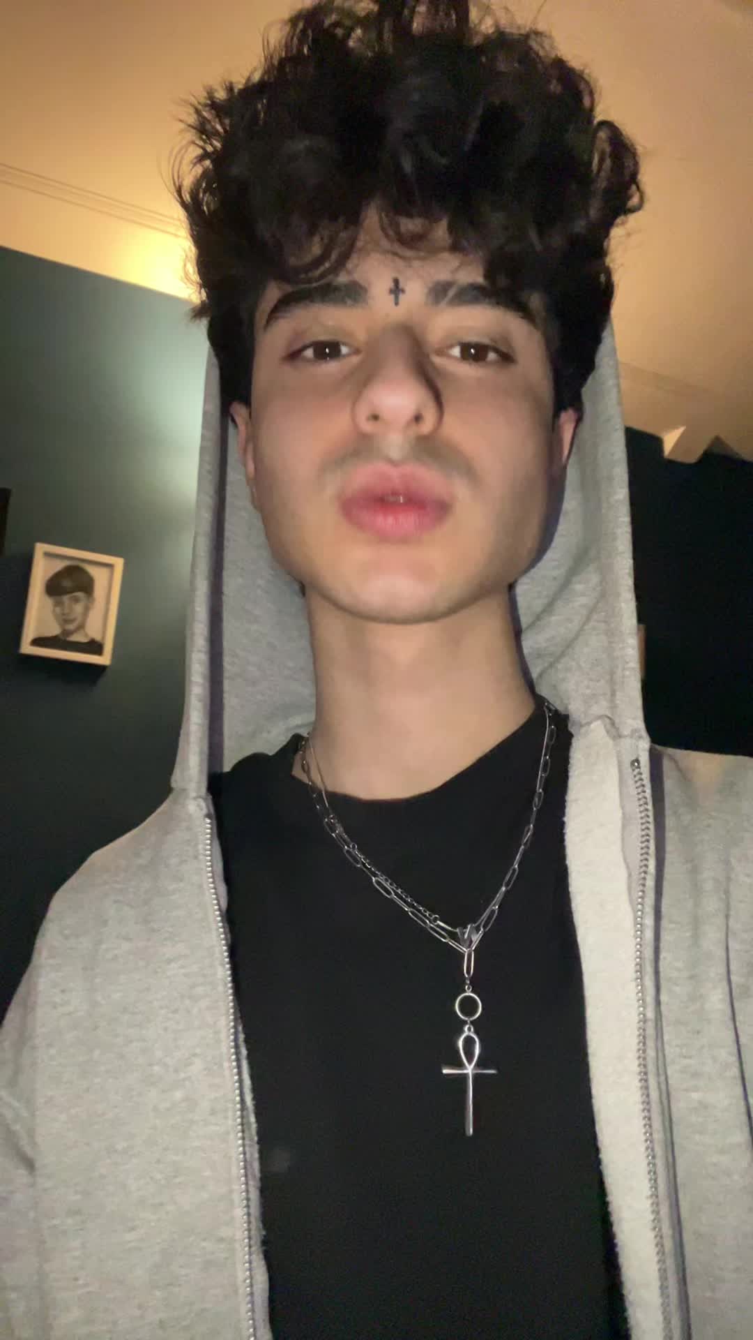 @Ravin | راوین