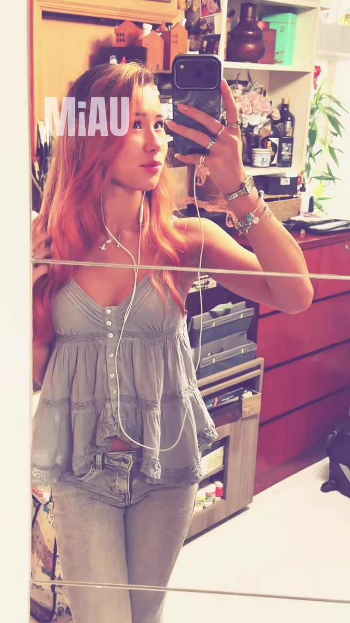 @aureliafr