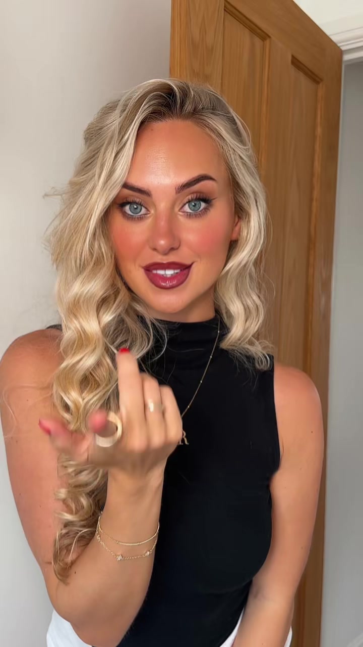 @Rhiannon blue