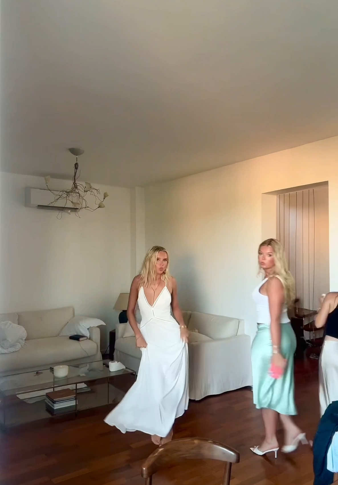 @stellbellbluee