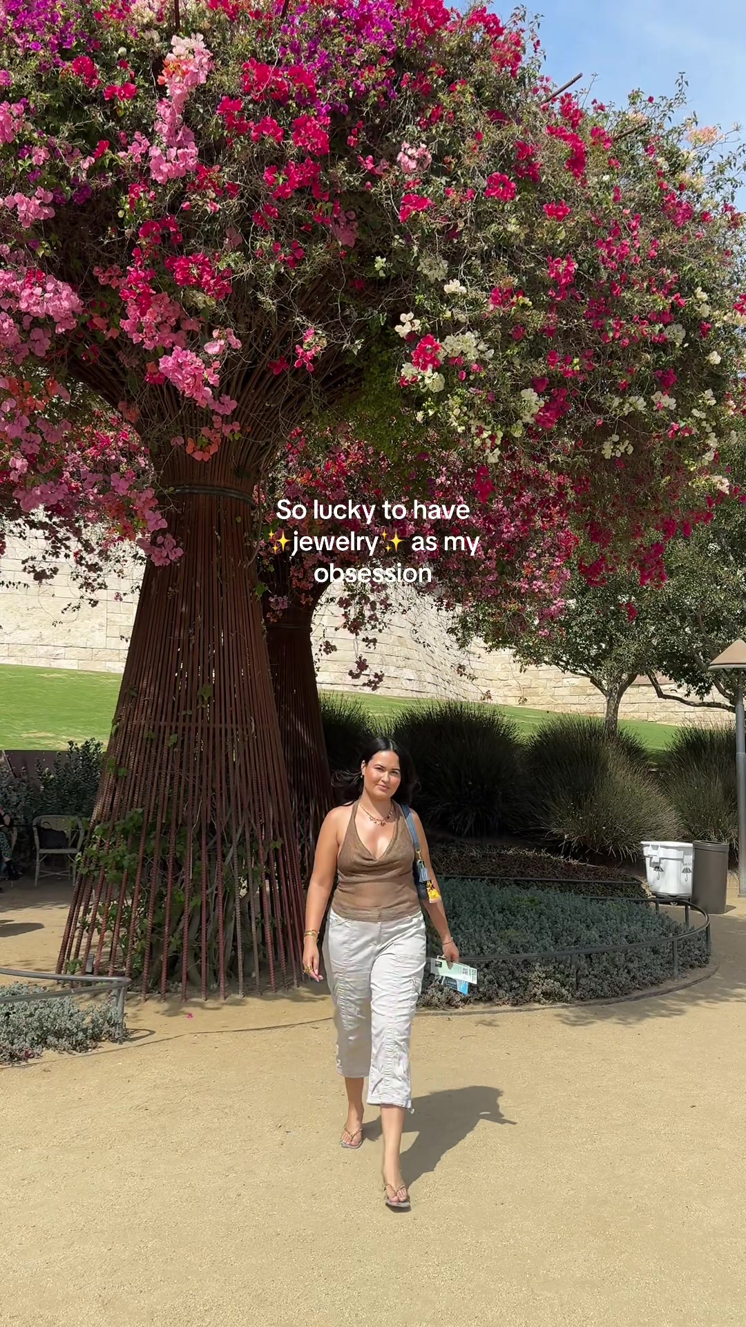 @GabulousLA