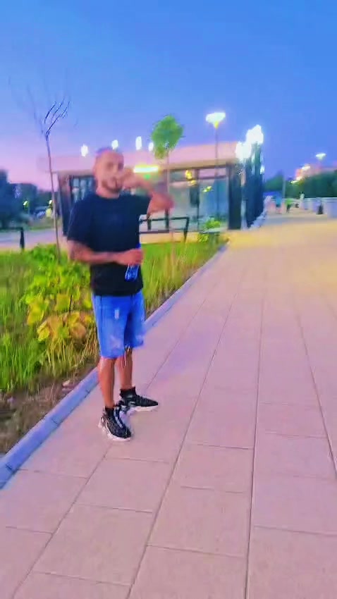 @MădăLin 👑
