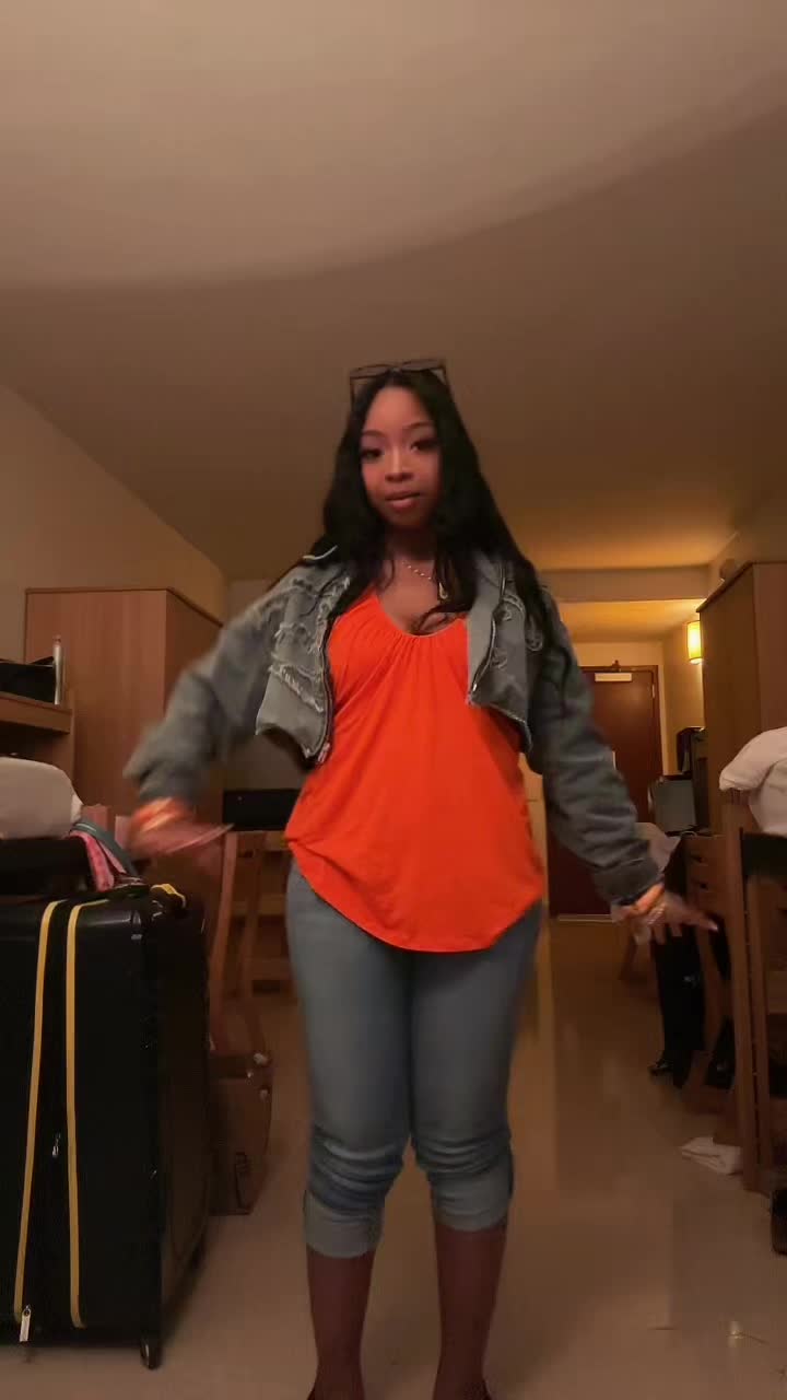 @🐒illyislandgyal