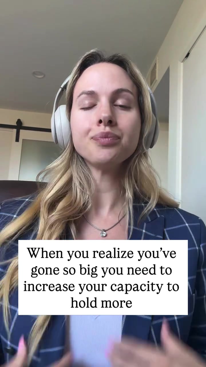 @Hypnotist | Julia Hankins