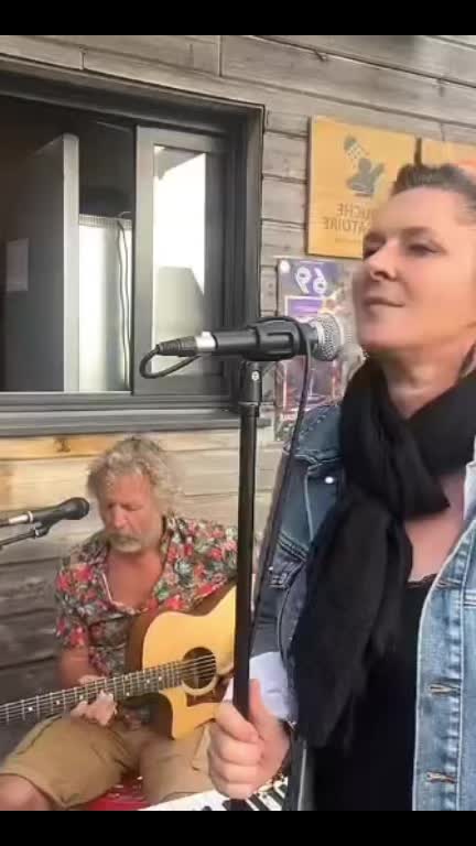 @Un ange o soleil chanteuse 🎼