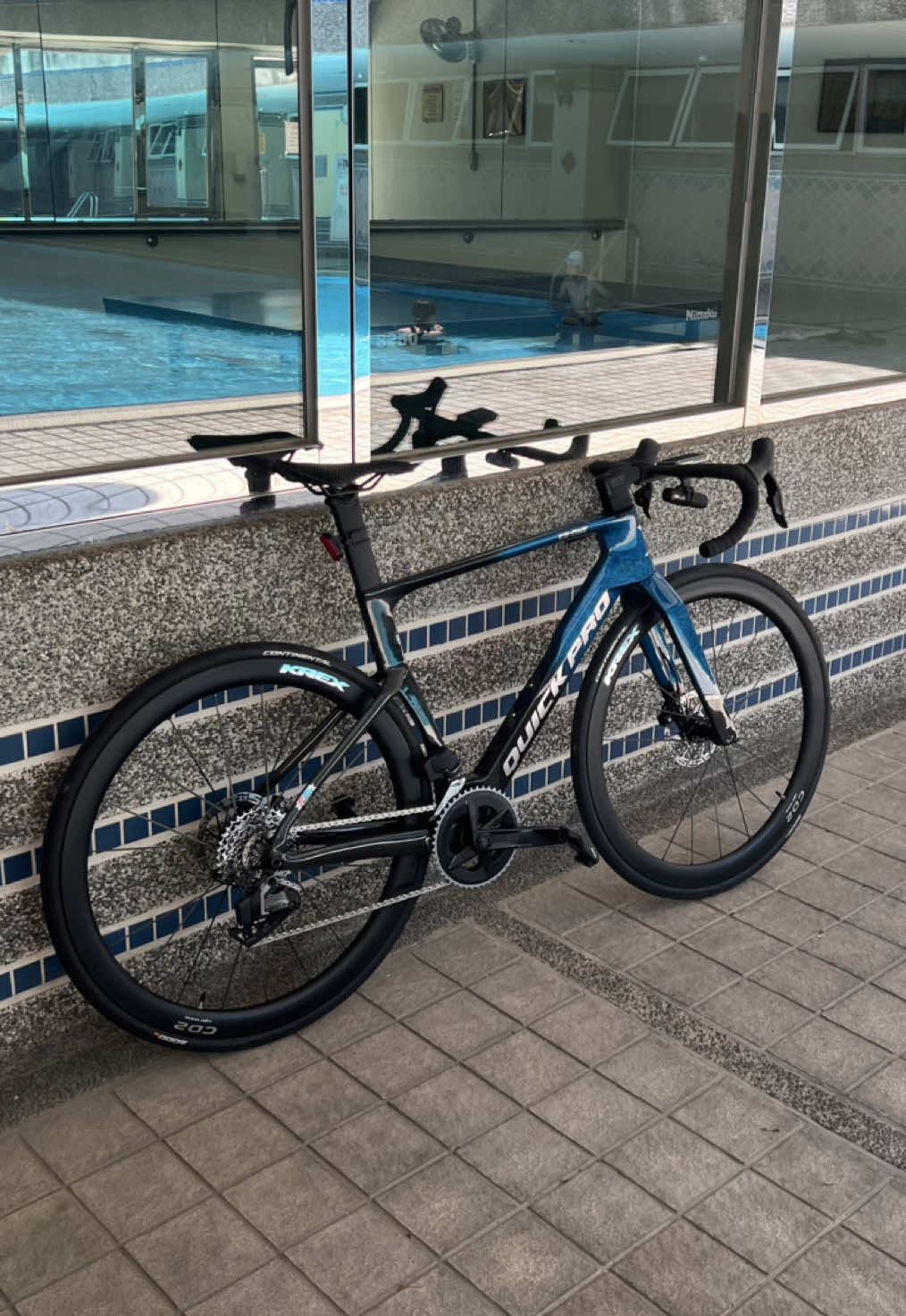 @7yiu.z
