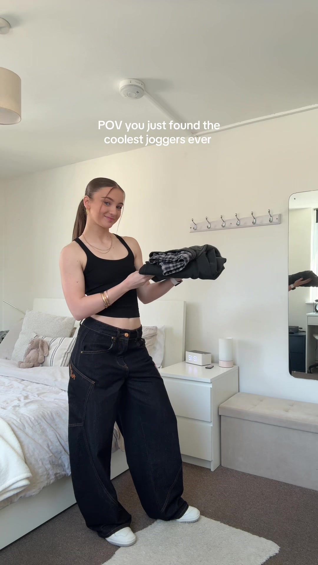 @Ella