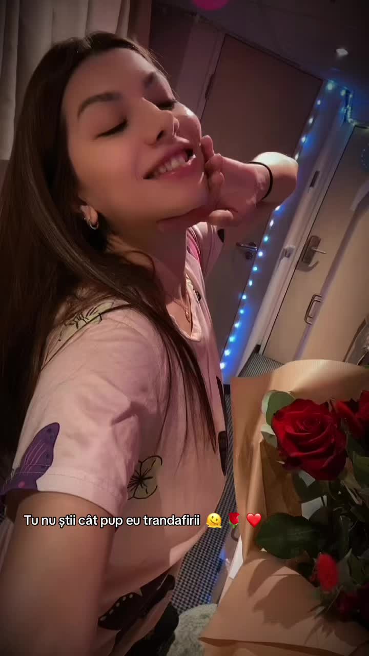 @𝓜𝓲𝓪