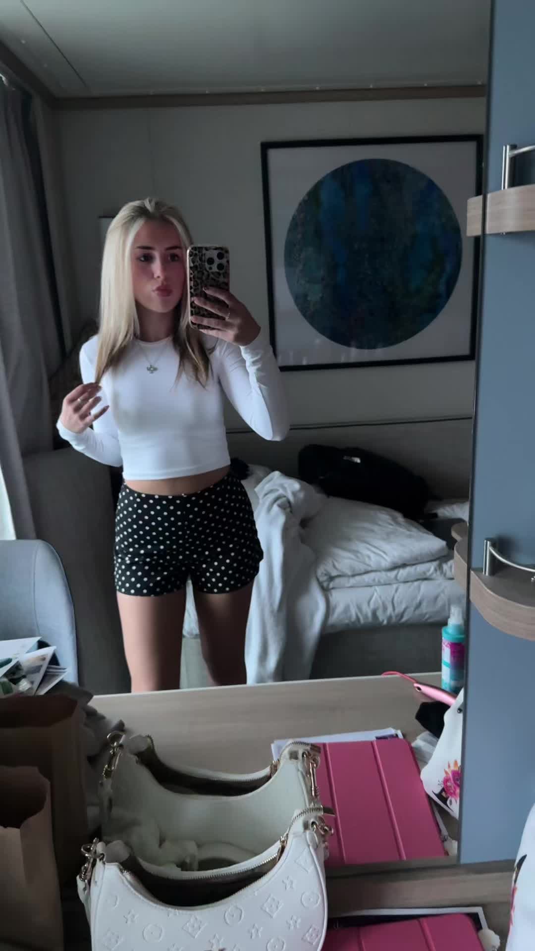 @Analeigh 👸🏼