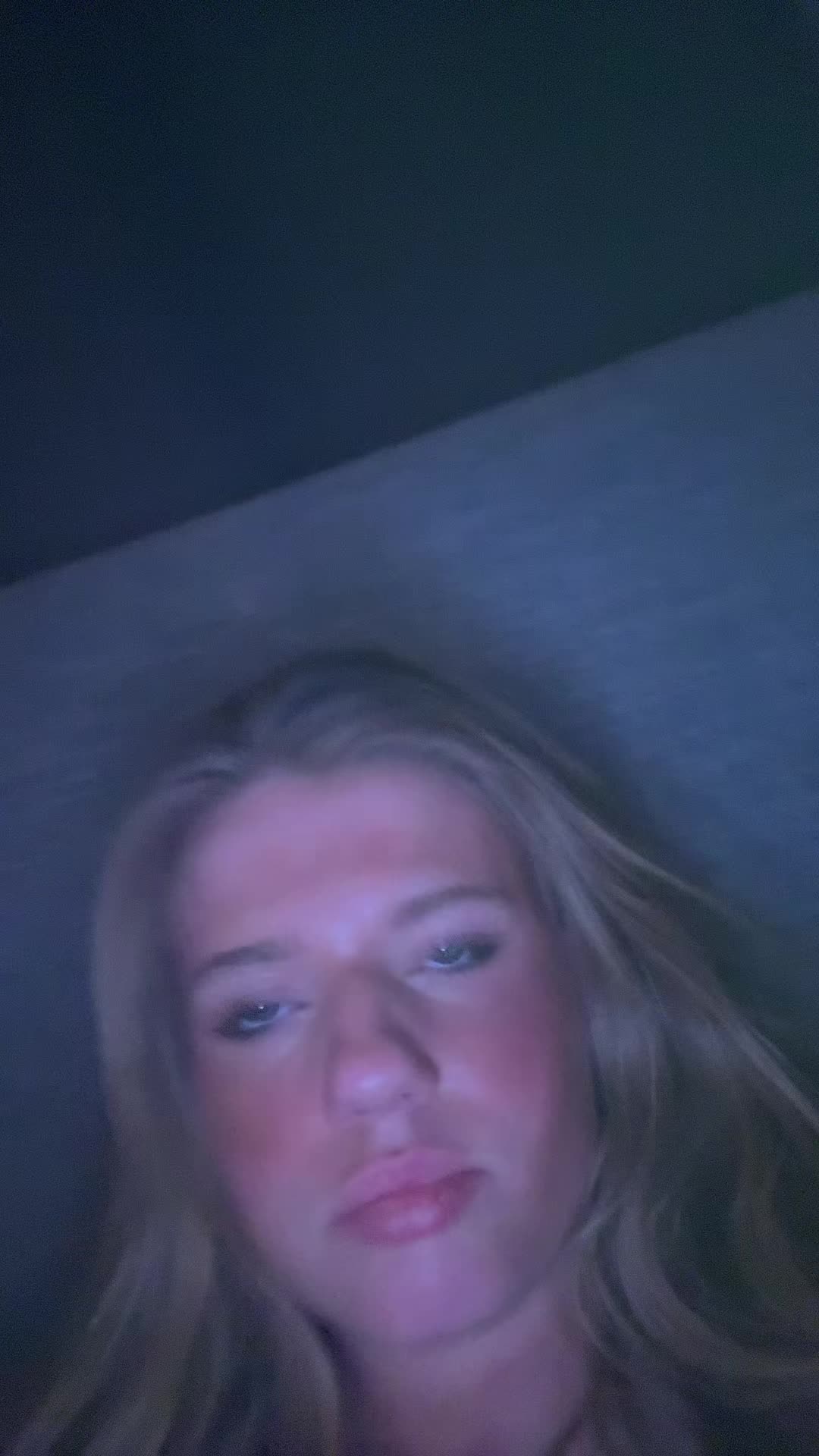 @😈