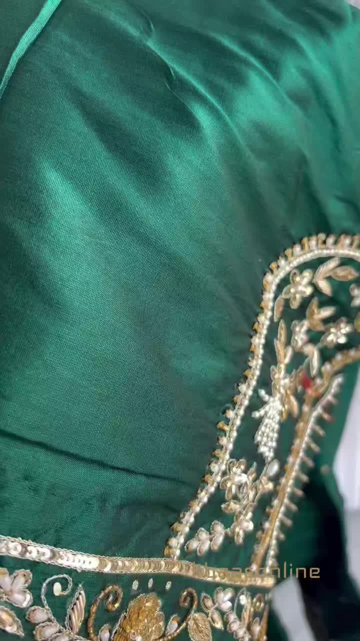 @ਲਿਬਾਸ by ਕੌਰ