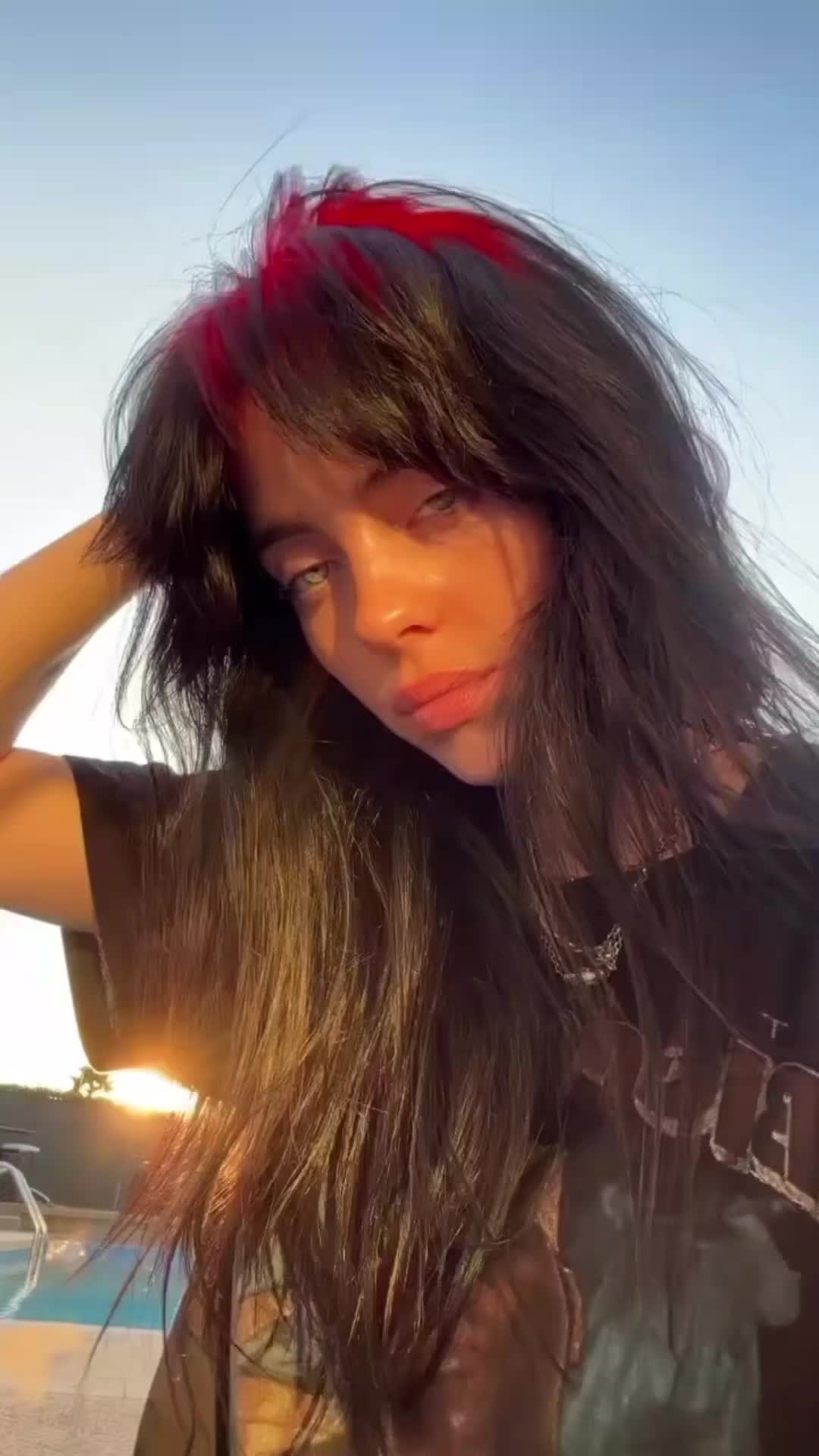 @NOT BILLIE EILISH