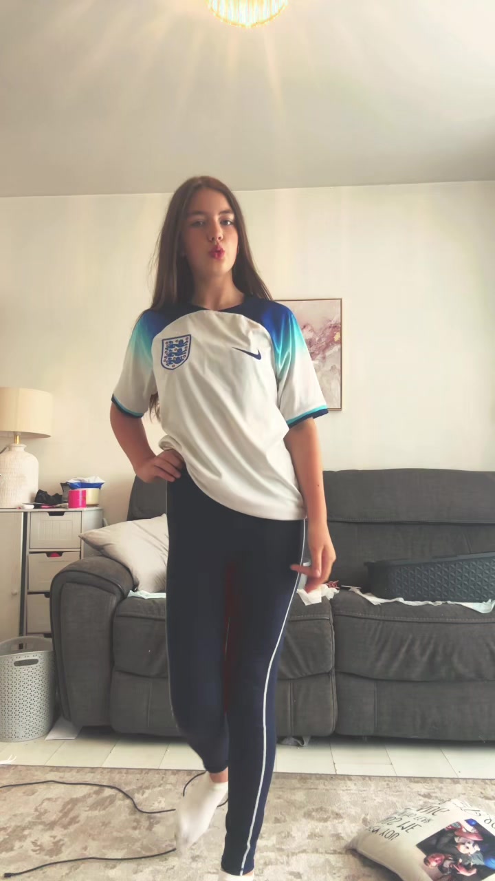 @ℳ𝒾𝒶🤍