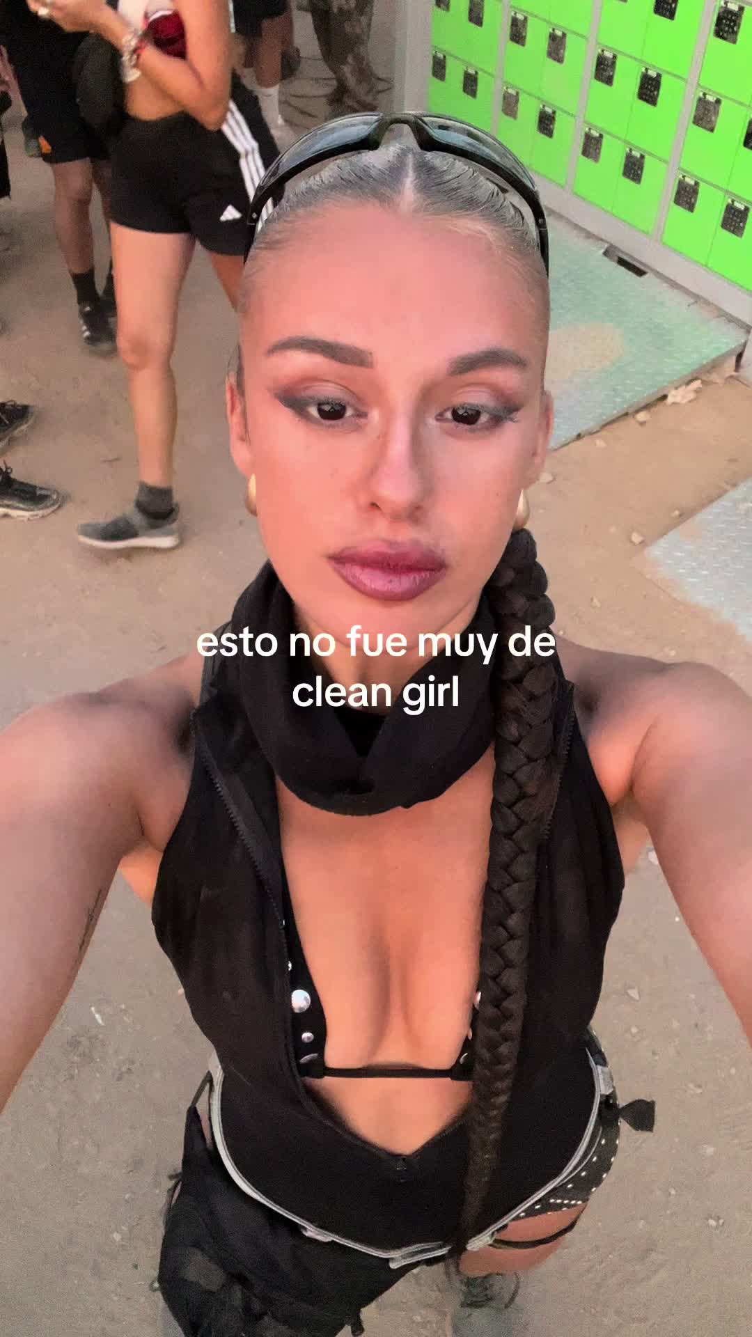 @Alba Quiñones