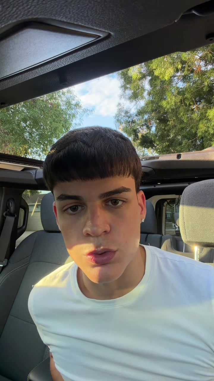 @victtor