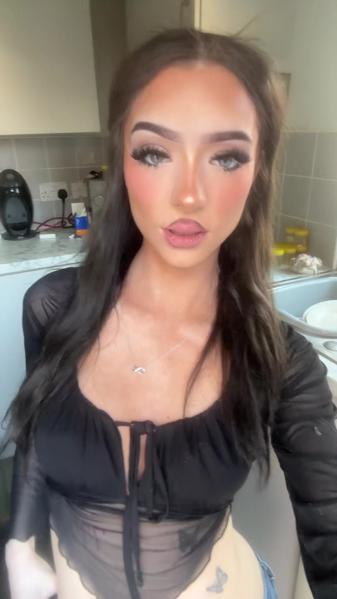 @ellieexnn
