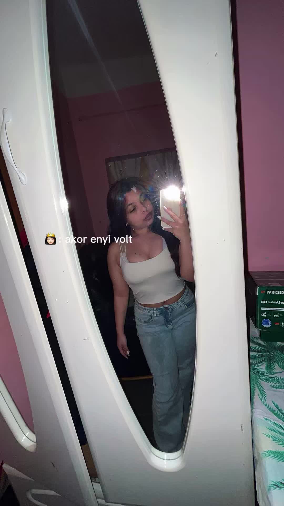 @Vanii
