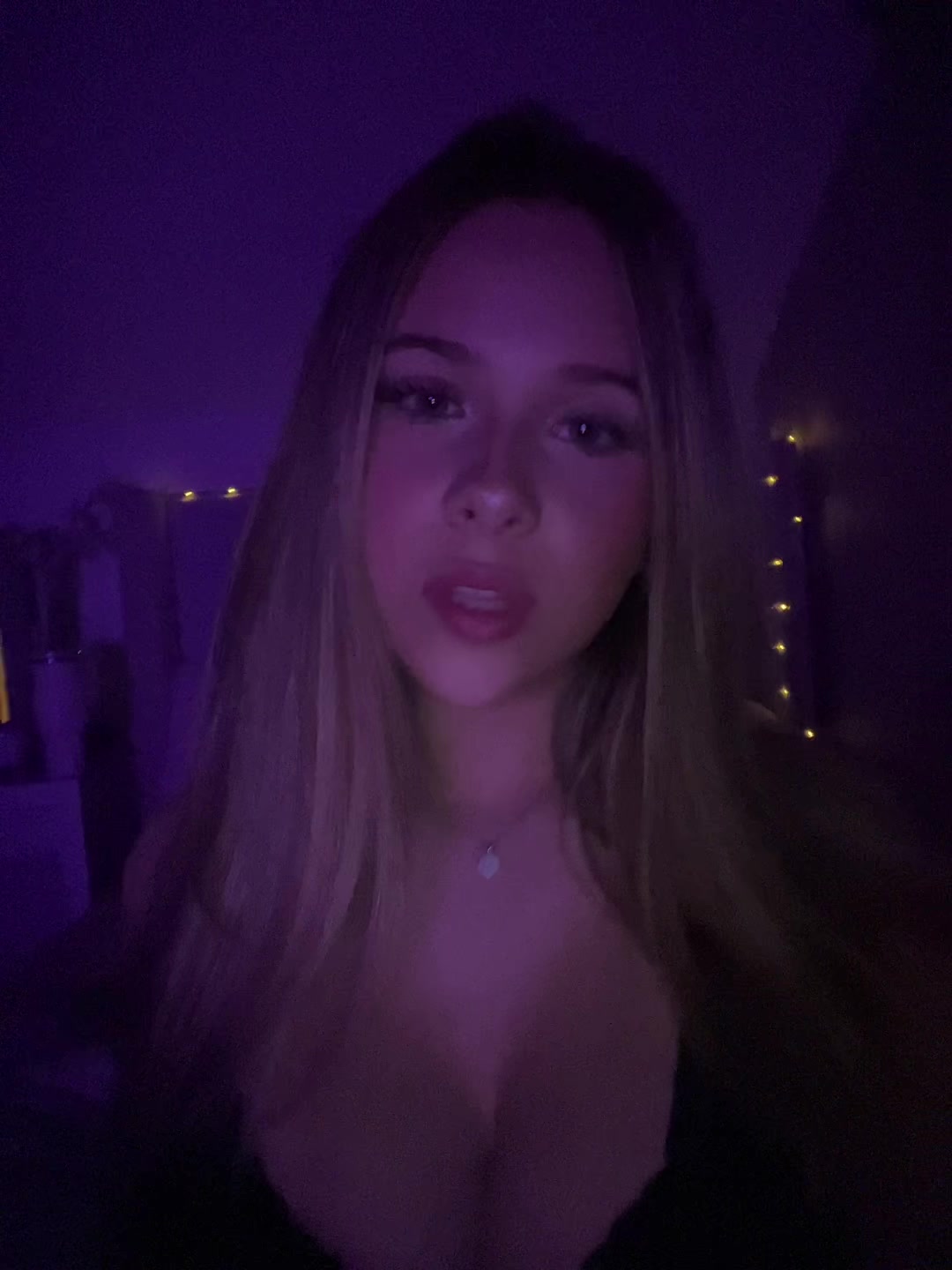 @𝐞𝐥𝐥𝐚 𝐩𝐞𝐚𝐫𝐥🤍