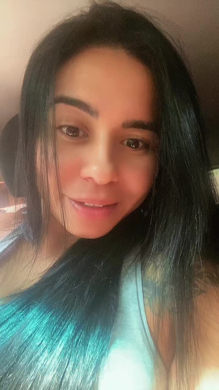 @mirellaferreira