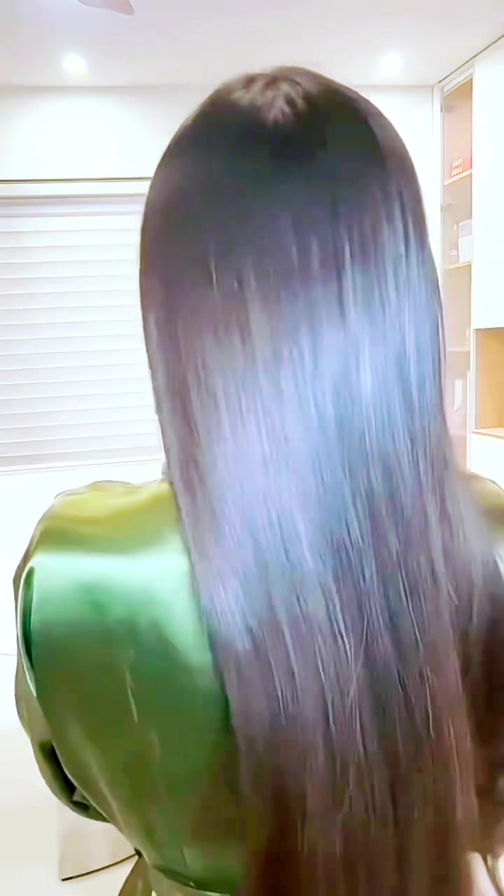 @Sexiest_long_Hair