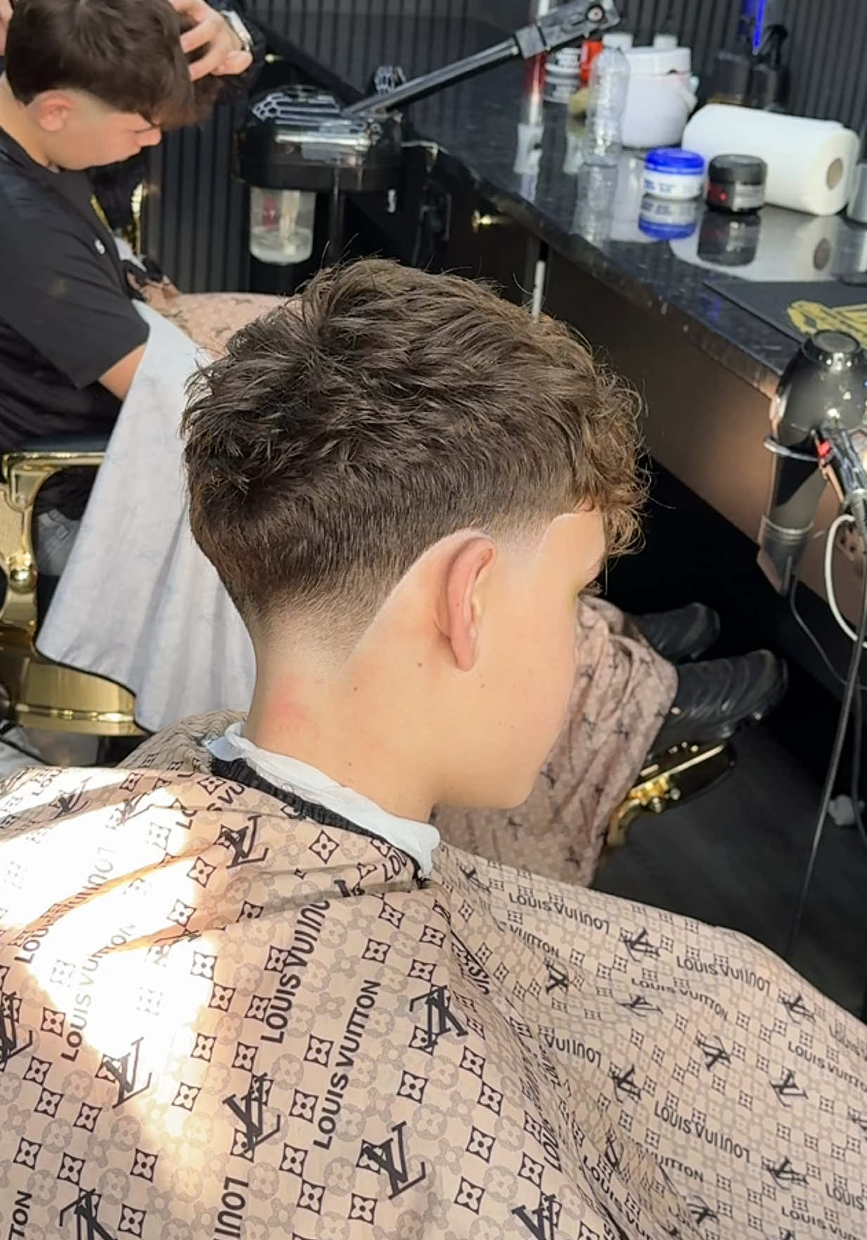 @Lin's Barbershop stalham
